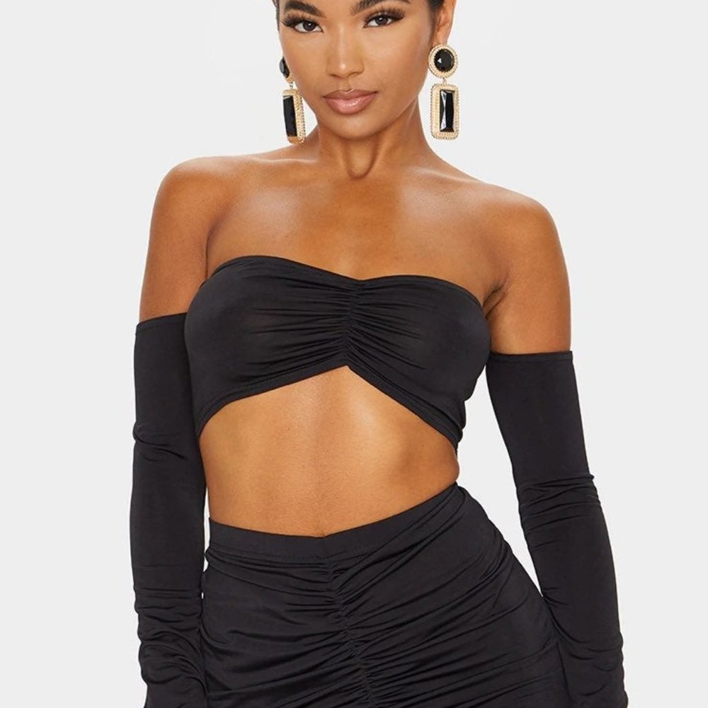 Pretty Little Thing Off Shoulder Crop Top